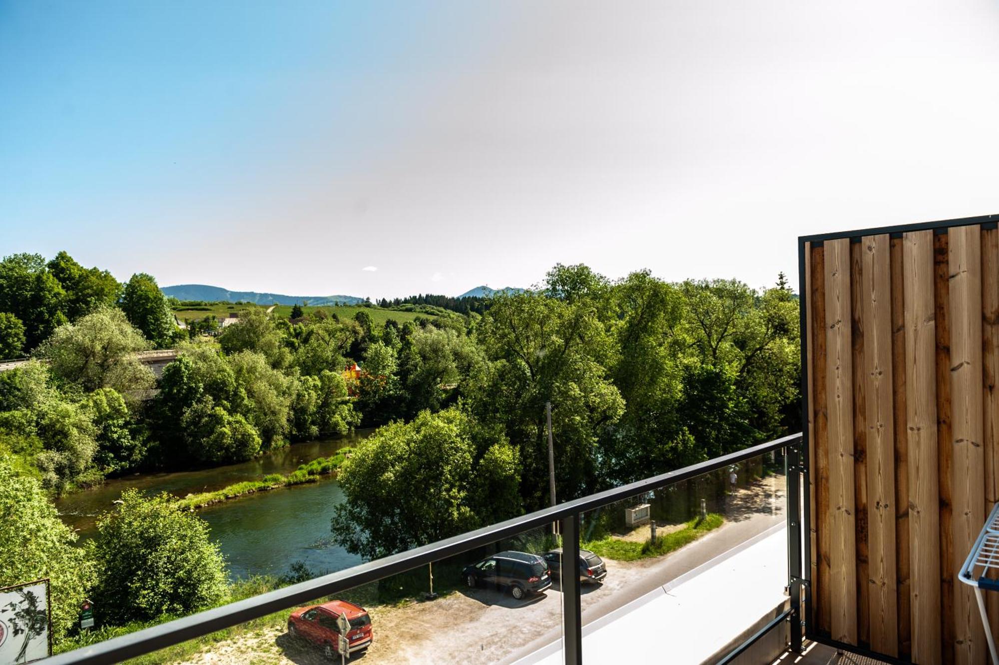 Besen Apartment